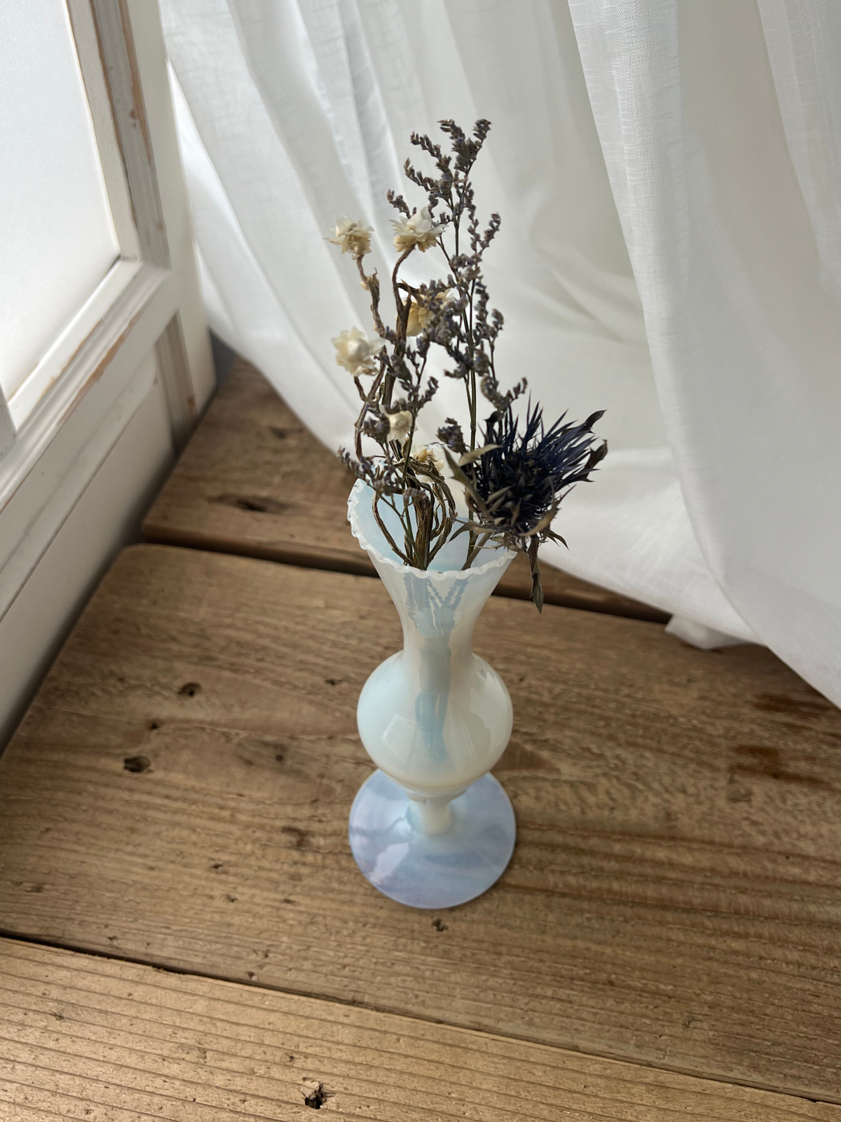 Opaline Glass Soliflore White Flower Vase 18cm｜ オパリンガラス ソリフロー ル ホワイト 一輪挿し
