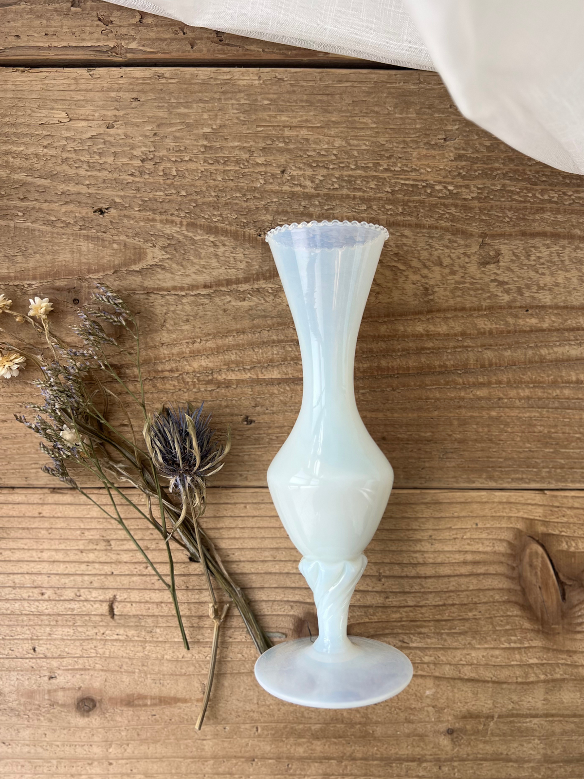 Opaline Glass Soliflore White Flower Vase 18cm｜ オパリンガラス ソリフロー ル ホワイト 一輪挿し