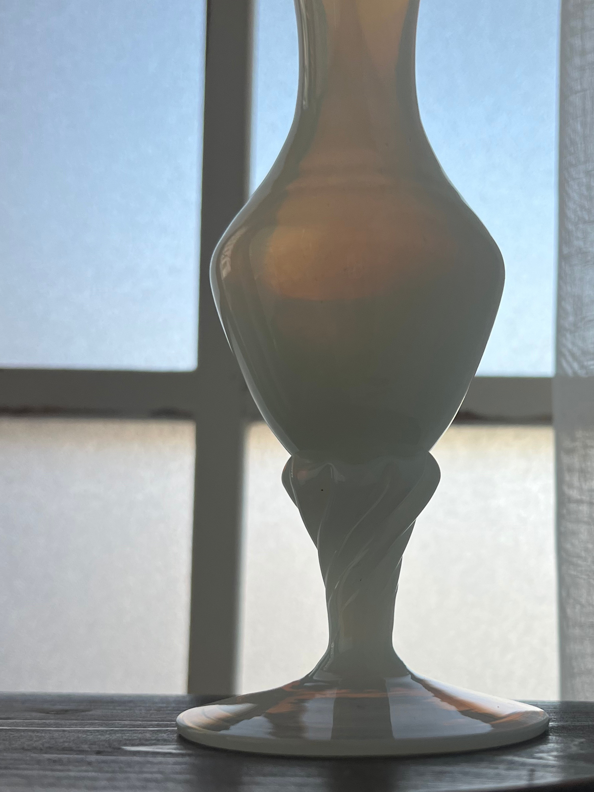 Opaline Glass Soliflore White Flower Vase 18cm｜ オパリンガラス ソリフロー ル ホワイト 一輪挿し